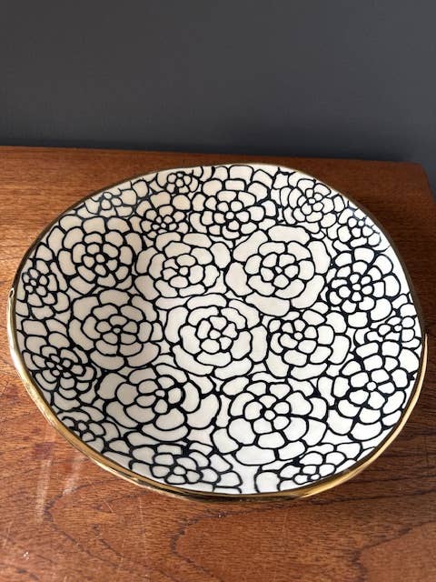 HSIEH CLAY | Handmade Stoneware Large Serving Bowl – Floral 22kt Gold