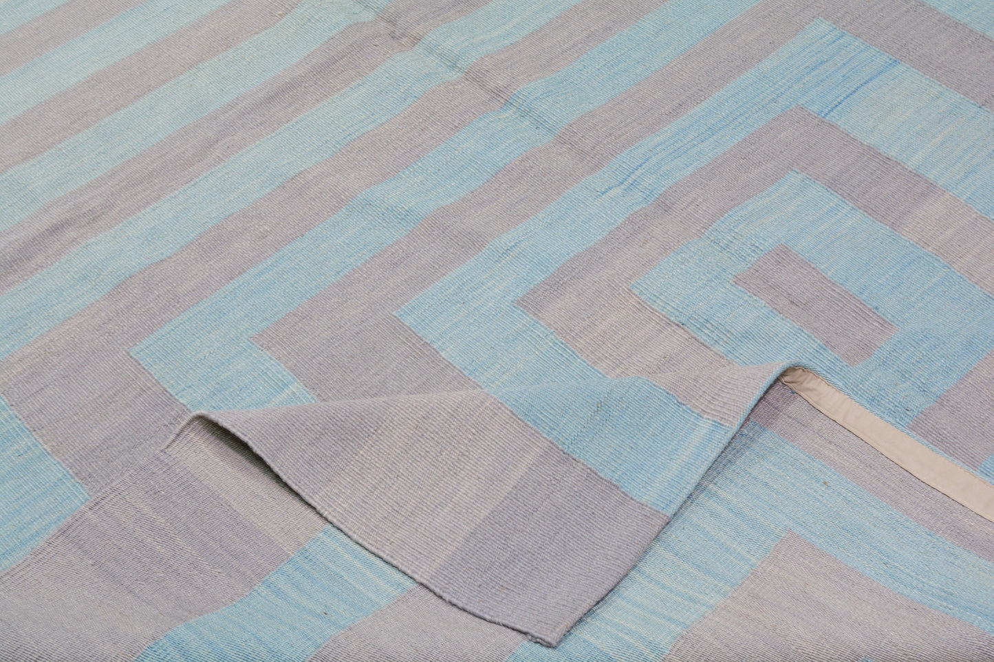 Kilim 6'0 x 7"8