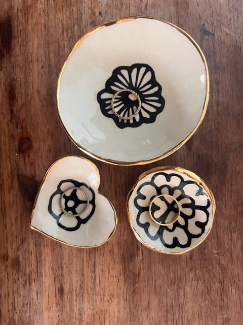 HSIEH CLAY | 2" Handmade Floral Ceramic Catchall Dish with 22K Gold