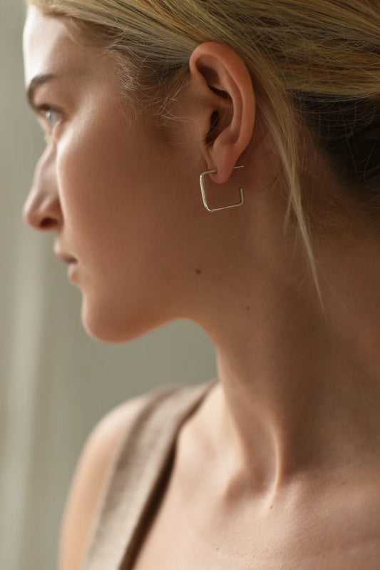 8.6.4 | Sterling Silver Square Hoops