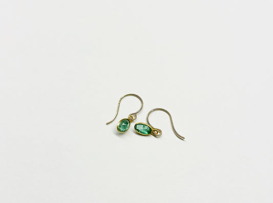 MARGARET SOLOW | Emerald & 18kt Gold Earrings