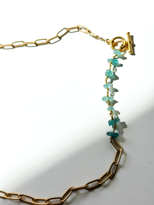 ROBIN HALEY | 14K Gold Plated Paperclip Chain & Apaptite Gemstone Necklace