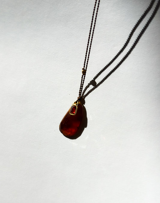 MARGARET SOLOW | Hessonite & Sapphire 18k