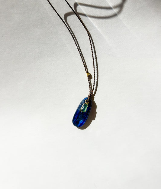 MARGARET SOLOW | Kyanite & Emerald 18k