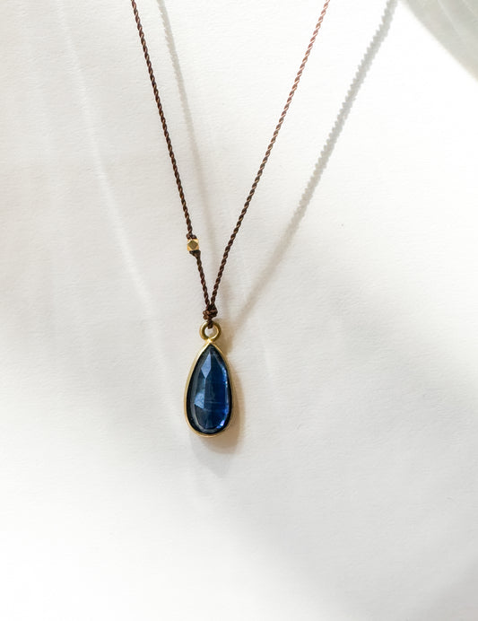 MARGARET SOLOW | Kyanite 18K Necklace