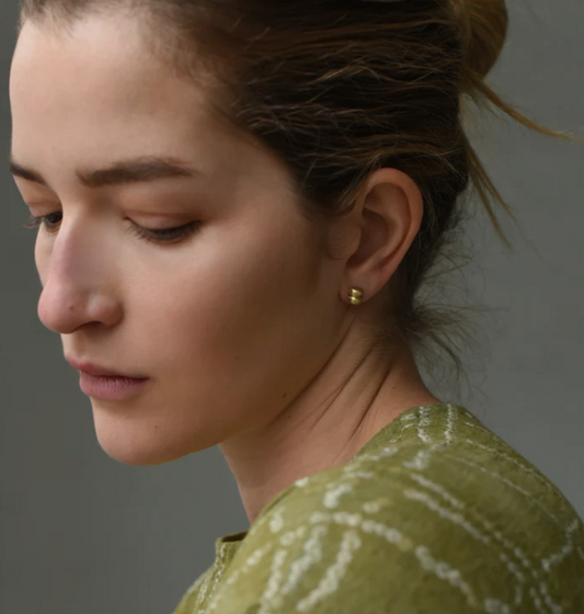 8.6.4 | Pebble Stud Earring