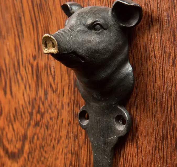 Cast Pewter Pig Hook