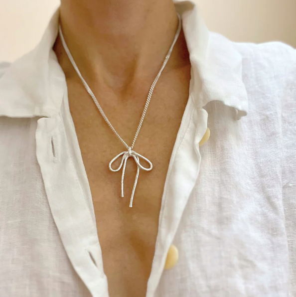 WATER SAND STONE | Brass Little Bow Necklace