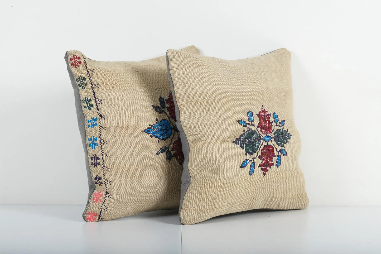 Turkish Kilim Pillow, Boho Couch Pillow | 16" x 16"