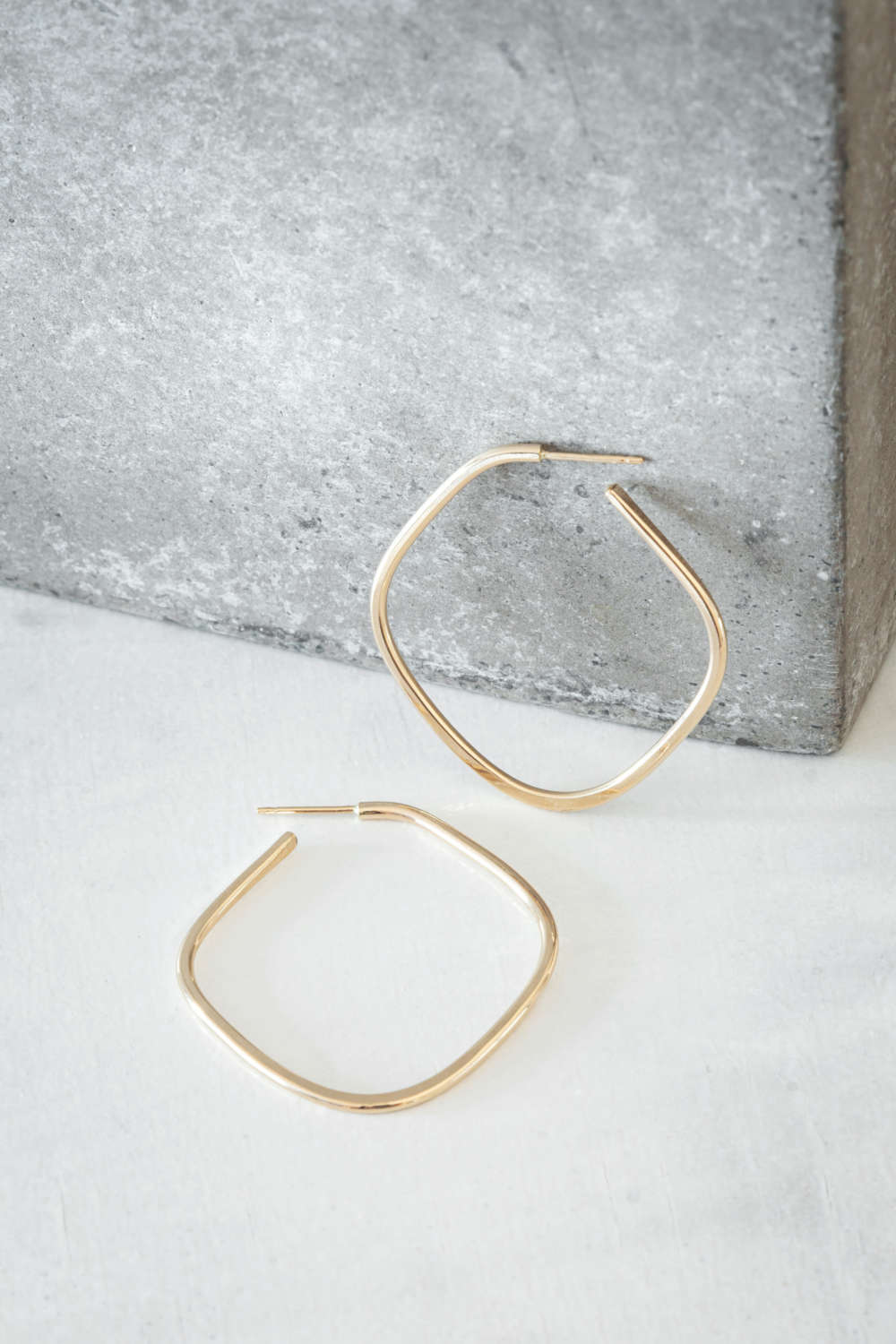 COLLEEN MAUER | Gold Square Hoop Earrings