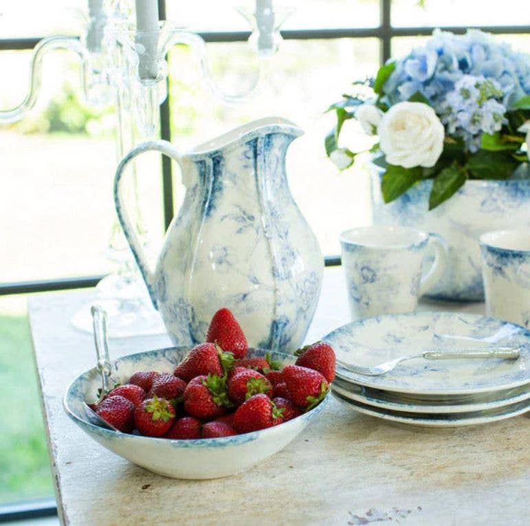 Giulietta Blue Serving Bowl