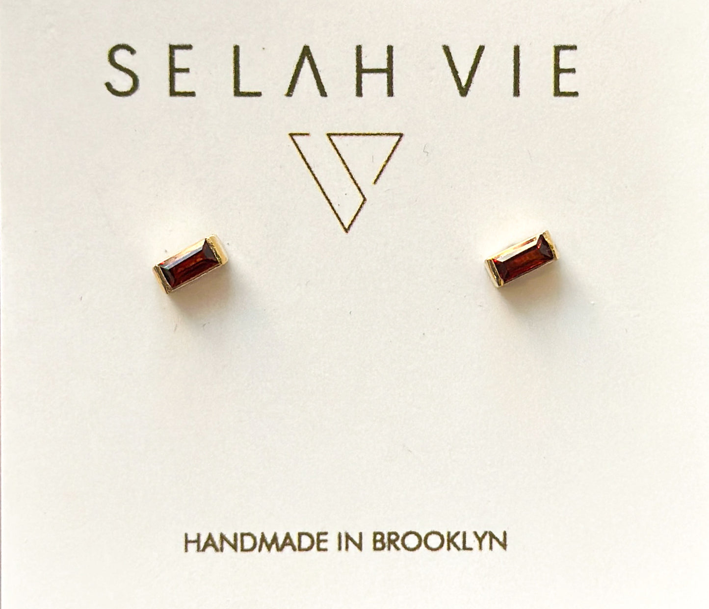 Selah Vie | 14K Garnet Baguette Studs