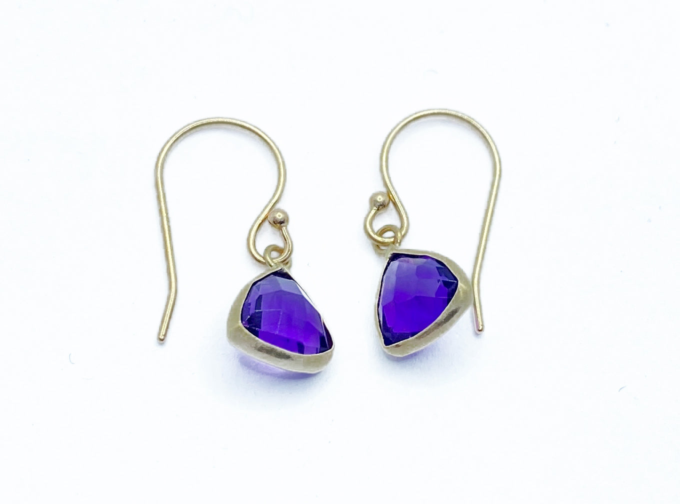 MARGARET SOLOW | Amethyst 14k Earrings