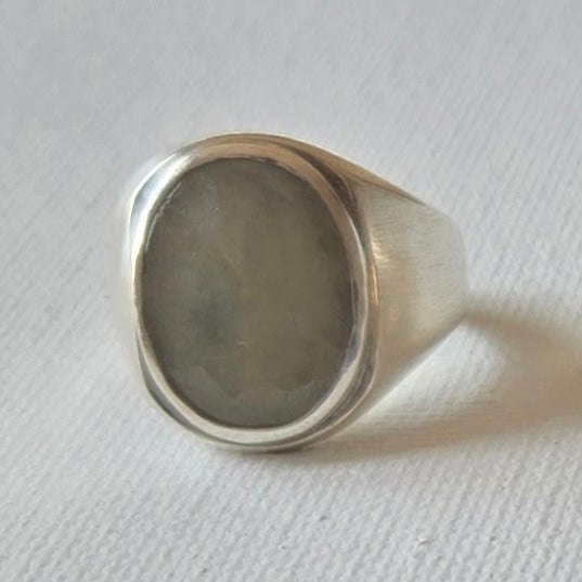 SONJA FRIES | Grey Sapphire Ring