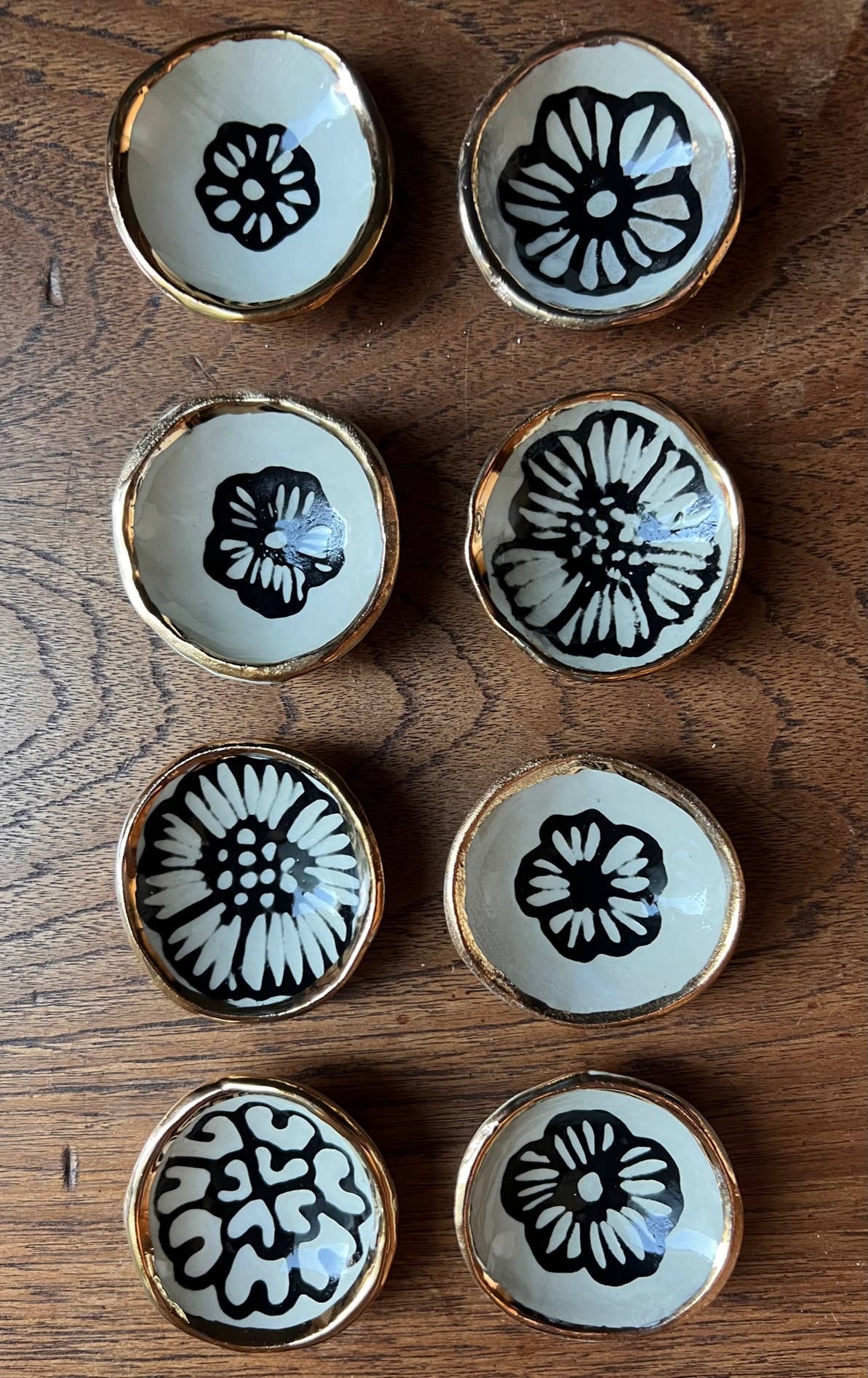 HSIEH CLAY | 2" Handmade Floral Ceramic Catchall Dish with 22K Gold