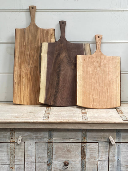 PETERMANS | 24" Ambrosia Maple Serving Board W/ Handle