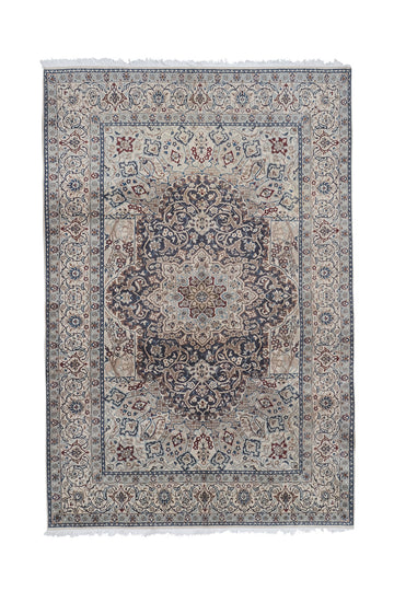 Vintage Persian Rug 6'7'' x 9'10''