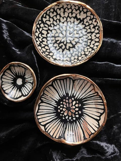 HSIEH CLAY | 4" Handmade Ceramic Trinket Dishes – Floral with 22K Gold