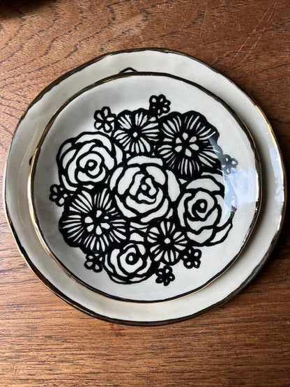 HSIEH CLAY | 7" Handmade Floral Round Ceramic Dish with 22K Gold Accents