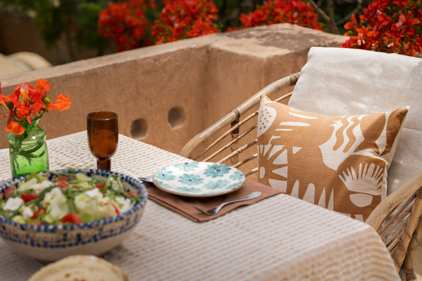 KILIIM |Daisy Field Ceramic Plate: Medium