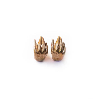 WATER SAND STONE | CRADLE STUD EARRINGS