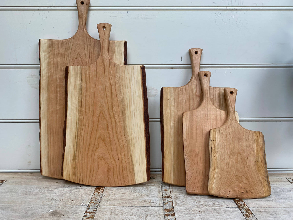 PETERMANS | 24" Cherry Serving Board W/ Handle