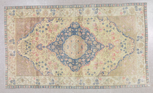 Vintage Turkish Anatolian 4' 5" x 7' 7"