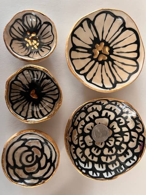 HSIEH CLAY | 2" Handmade Floral Ceramic Catchall Dish with 22K Gold