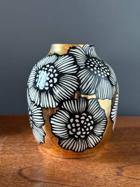 HSIEH CLAY | Med Ceramic Flowers Swimming in 22K Gold Bud Vase