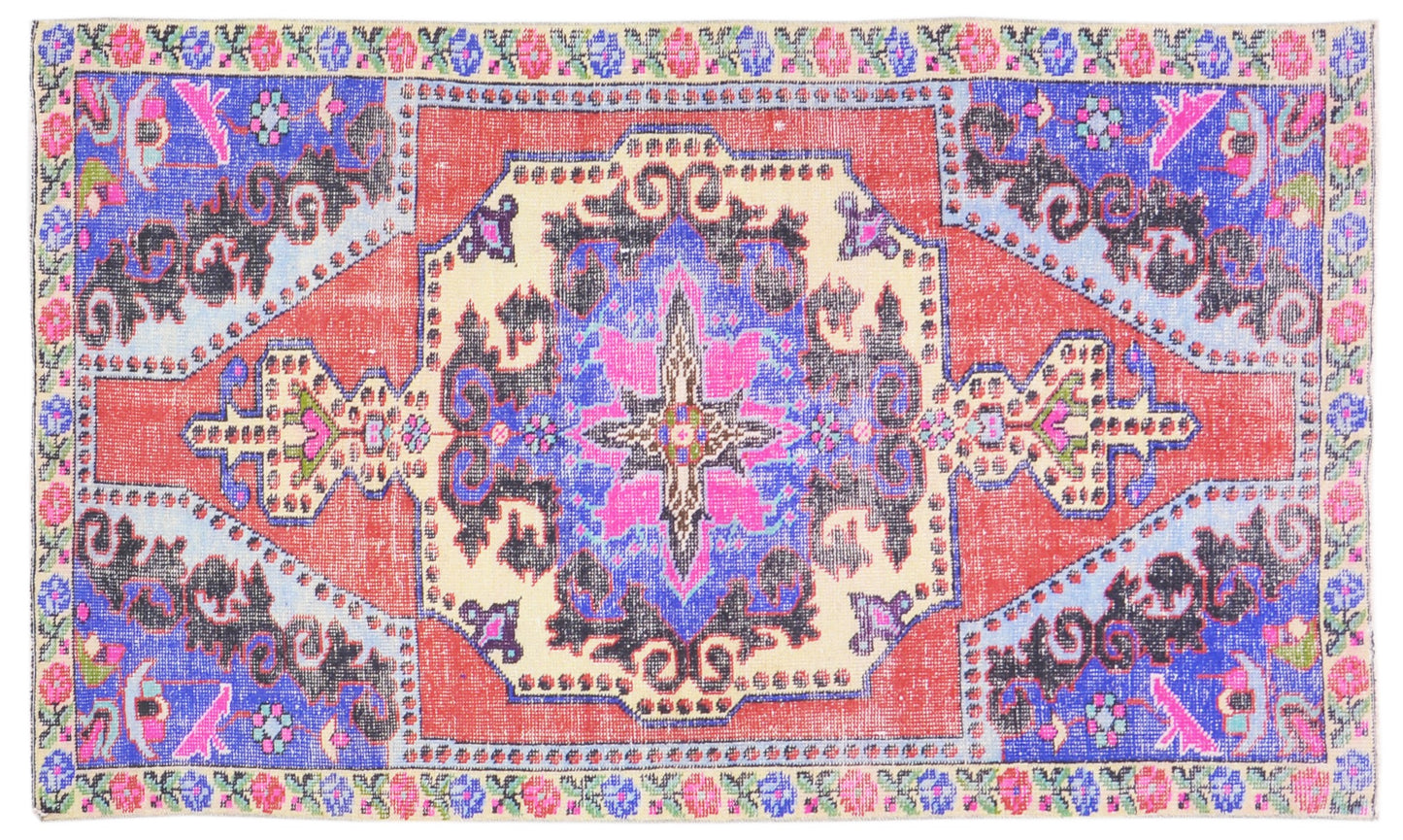 Vintage Turkish Anatolian 4' 0" X 7' 2"