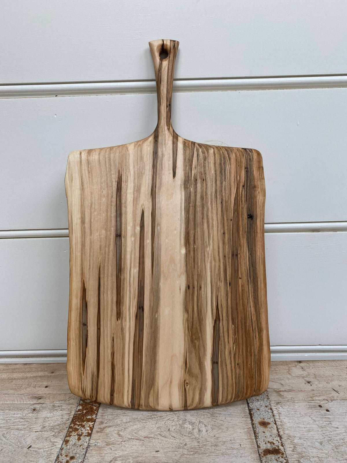 PETERMANS | 24" Ambrosia Maple Serving Board W/ Handle