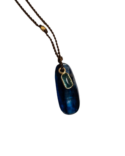 MARGARET SOLOW | Kyanite & Emerald 18k