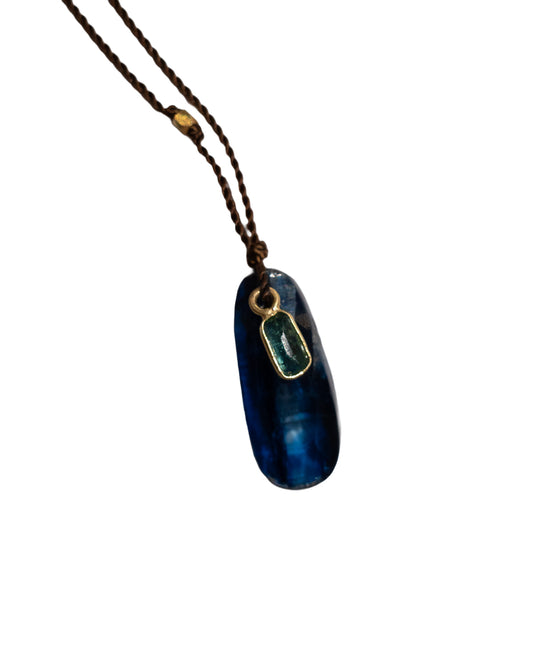 MARGARET SOLOW | Kyanite & Emerald 18k