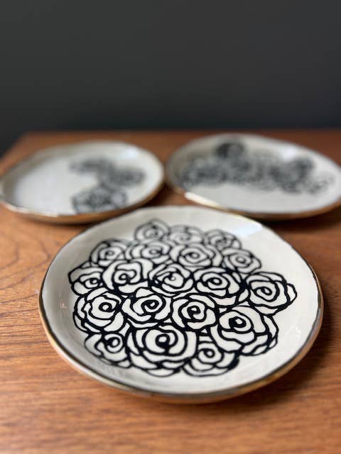 HSIEH CLAY | 7" Handmade Floral Round Ceramic Dish with 22K Gold Accents