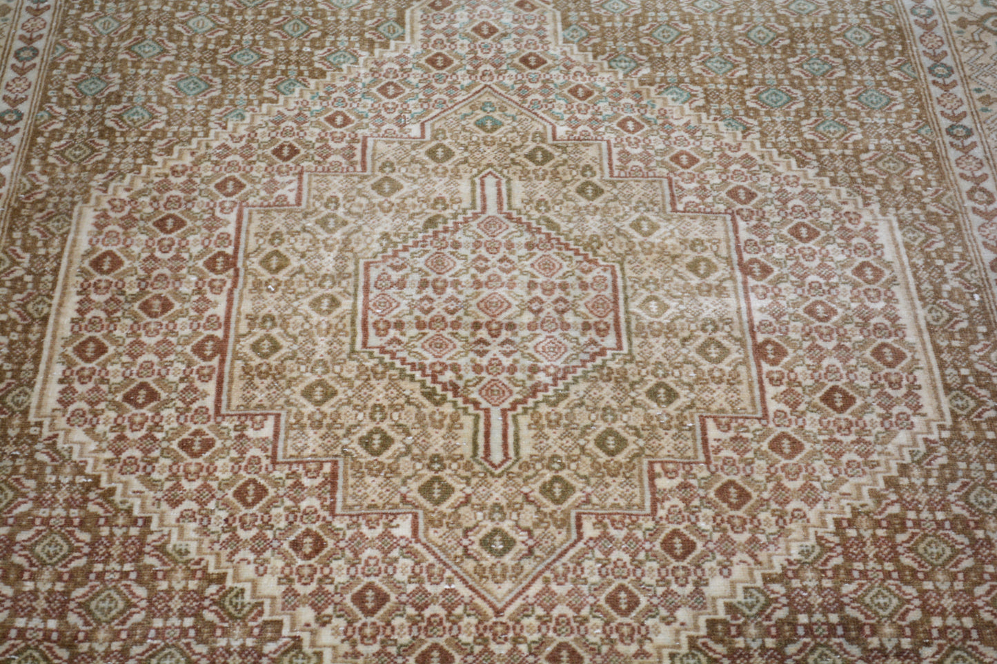 Vintage Turkish Anatolian 4' 1" X 5' 1"