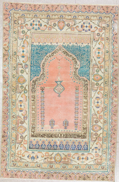 Vintage Turkish Anatolian 2’9" x 4’2"