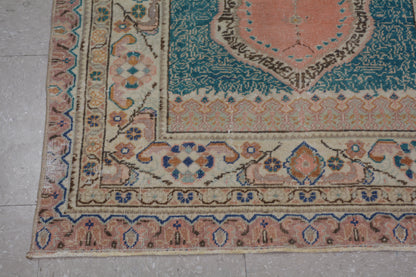 Vintage Turkish Anatolian 2’9" x 4’2"