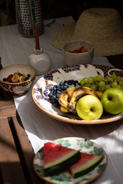 KILIIM |Daisy Field Ceramic Plate: Medium