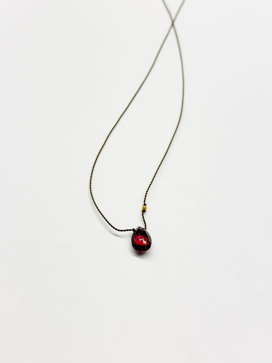 MARGARET SOLOW | Garnet & 18k Necklace