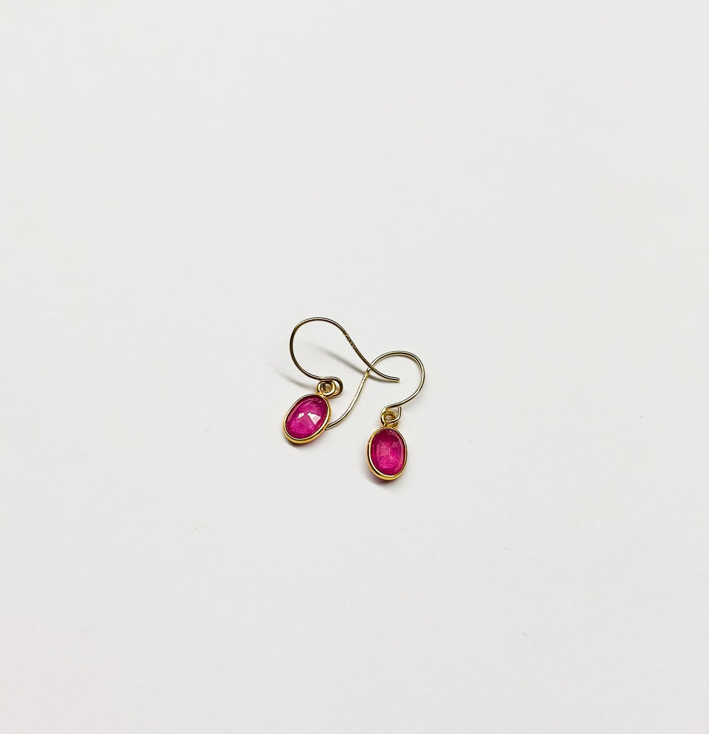 MARGARET SOLOW | Ruby & 18kt Gold Earrings