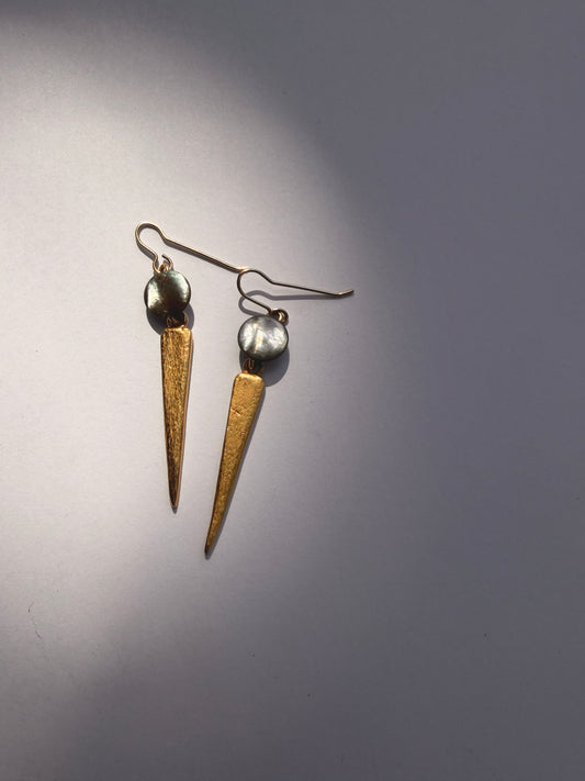 JADEWATER DESIGN | Silvery Button Discs w Vermeil Spear Drop Earrings
