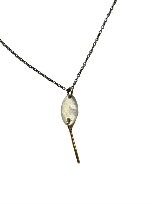 JADEWATER DESIGN | Oval Mother of Pearl on Oxidized Silver Chain