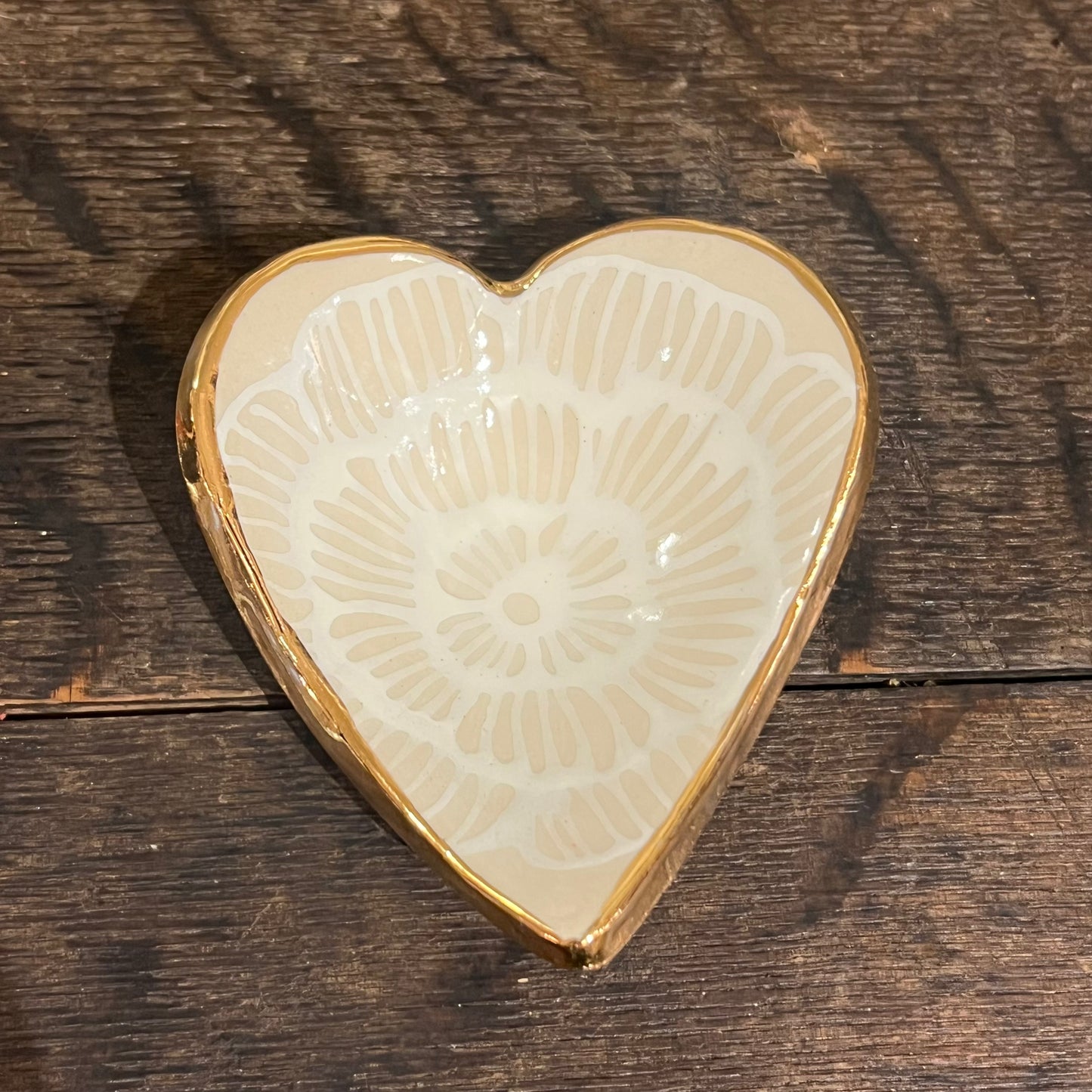HSIEH CLAY | 4" Handmade Heart Trinket Dish – 22K Gold & Floral Design