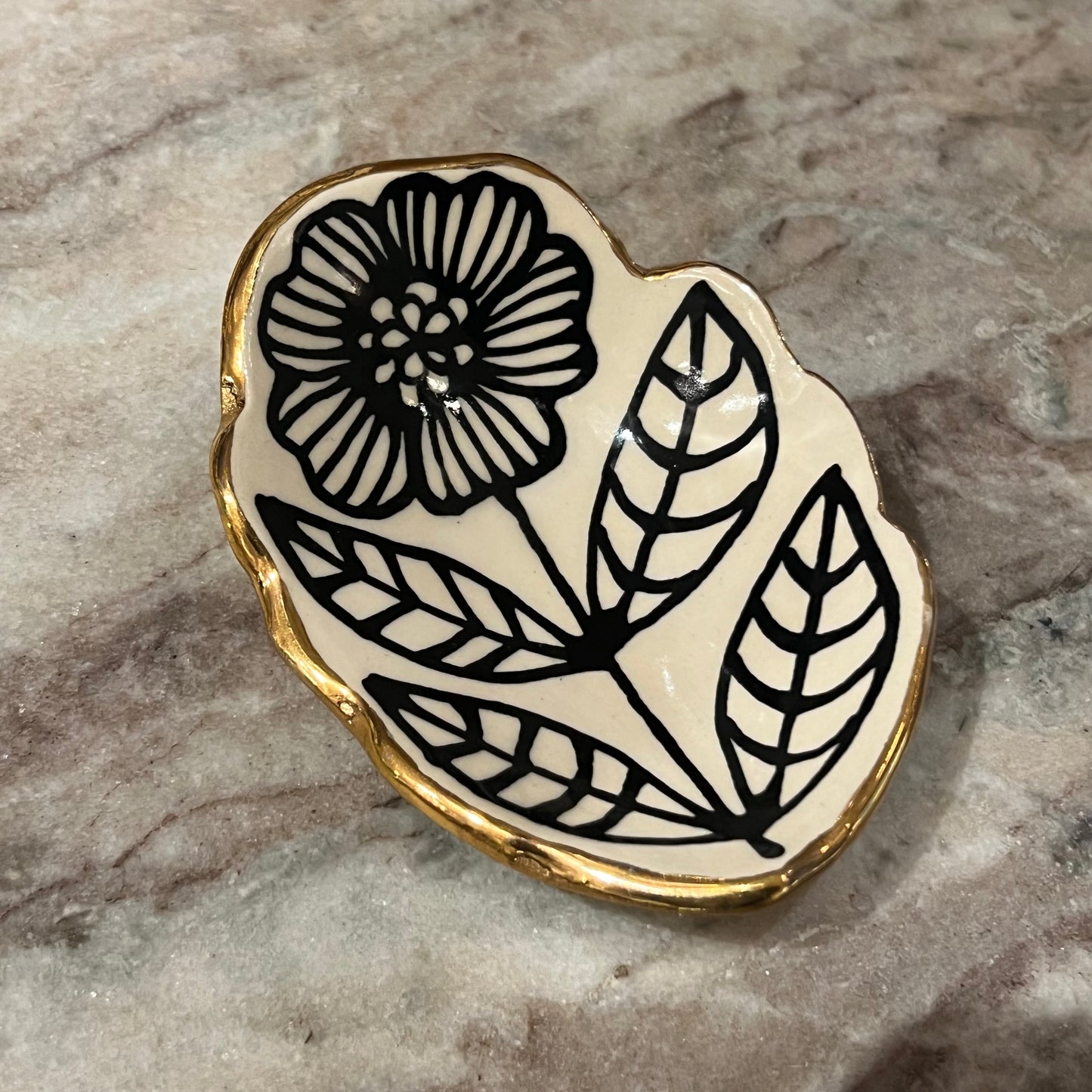 HSIEH CLAY | 4" Handmade Floral-Shaped Ceramic Catchall 22K Jewelry Dish