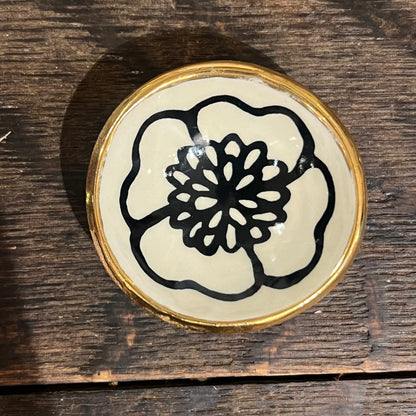 HSIEH CLAY | 2" Handmade Floral Ceramic Catchall Dish with 22K Gold