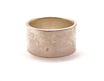 Sonja Fries | s/s Barrel Ring w/ Diamond