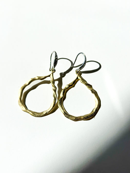 ROBIN HALEY | 14K Gold Matte Finish Twisted Teardrop w/ White topaz