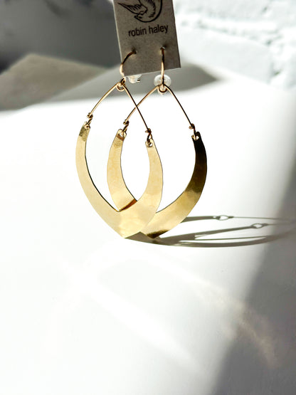 ROBIN HALEY | 14K Gold Plated Hammered V Shaped Earring