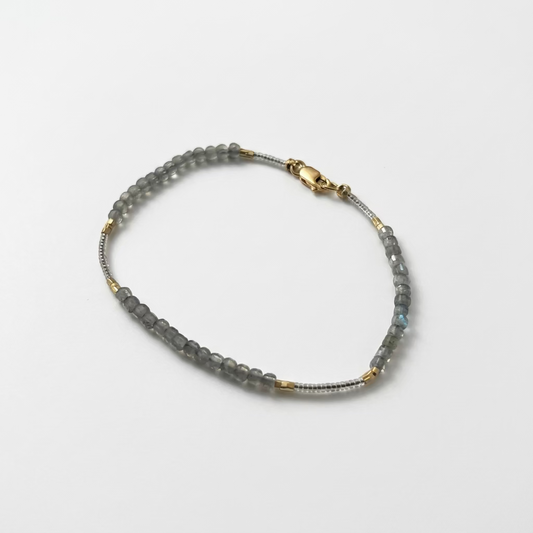 DEBBIE FISHER | Clear seed, Labradorite and Gold Vermeil Bracelet