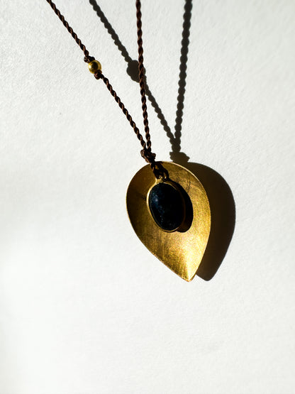 MARGARET SOLOW | Gold and Sapphire Necklace